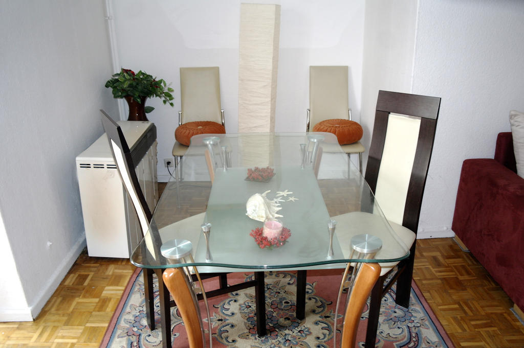 Kudamm Apartment West Central City برلين الغرفة الصورة